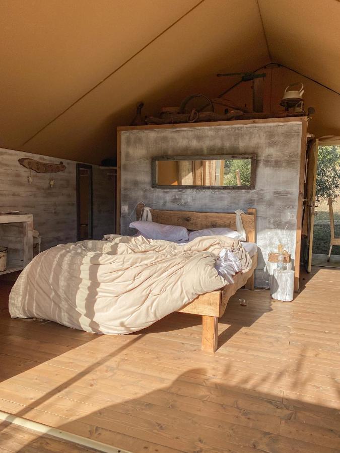 Glamping In Toscana, Luxury Tents In Agriturismo Biologico 소르나노 외부 사진