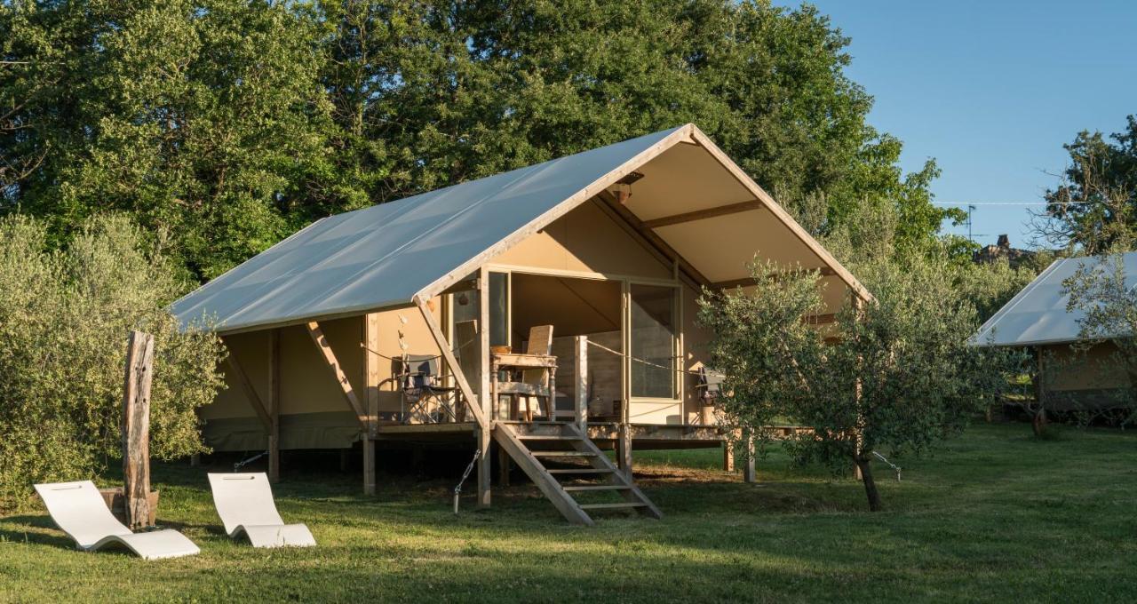 Glamping In Toscana, Luxury Tents In Agriturismo Biologico 소르나노 외부 사진